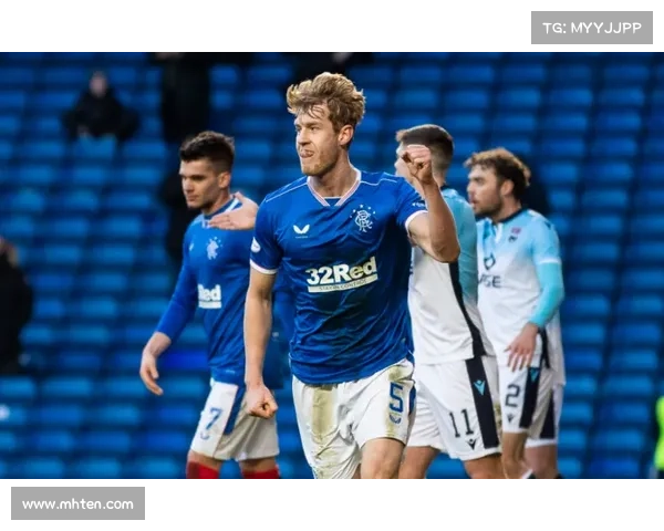 小孔塞桑凭借惊艳绝杀技艺在赛场上力压群雄夺冠的传奇瞬间